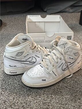 Air Jordan 1 Mid Schematic